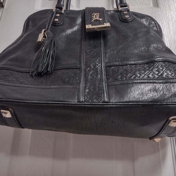 L.A.M.B. - Picture 5 of 16